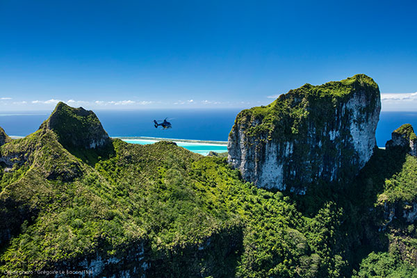 Vol panoramique en hélicoptère à la découverte du cœur de Tupai 