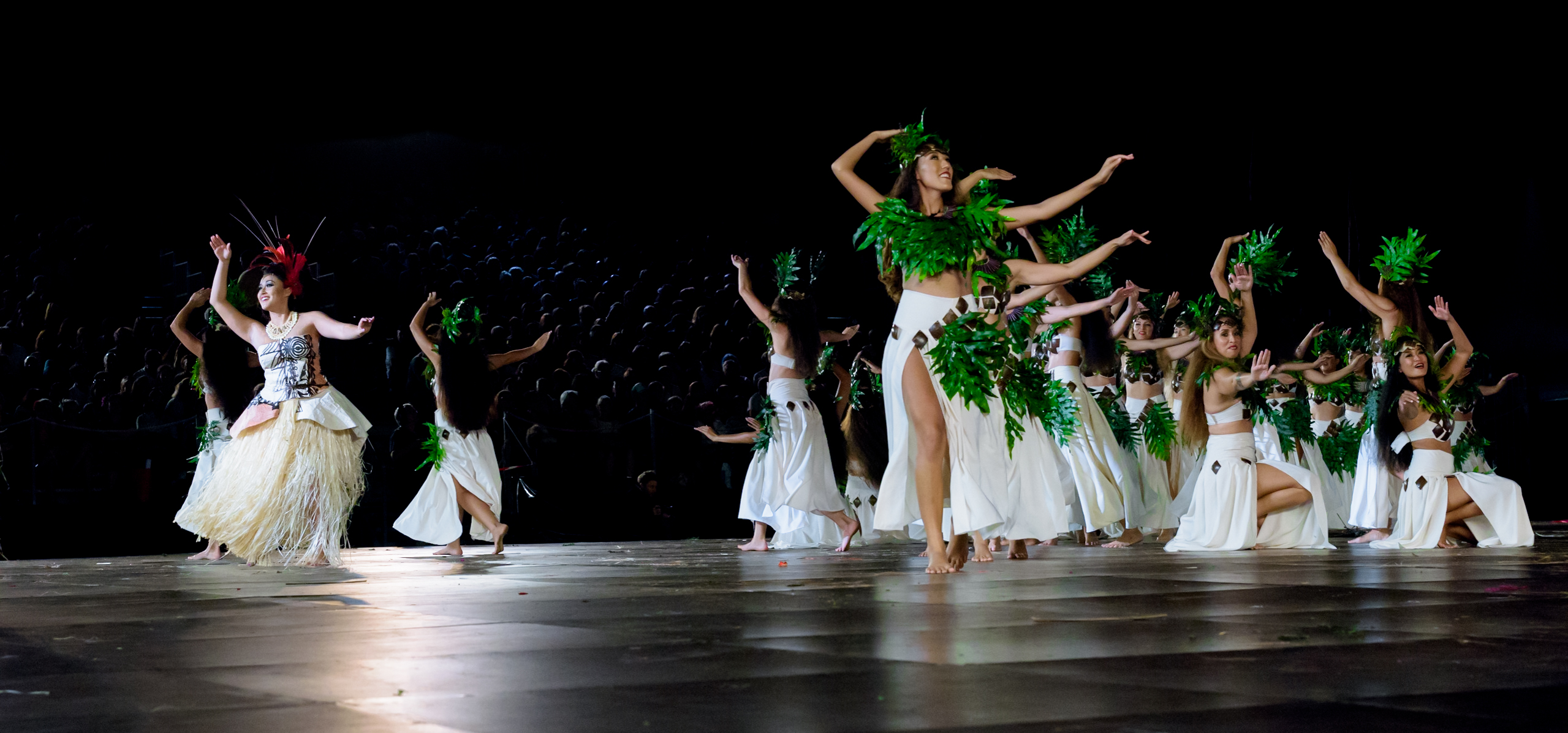 Heiva i Tahiti: From shadow to light