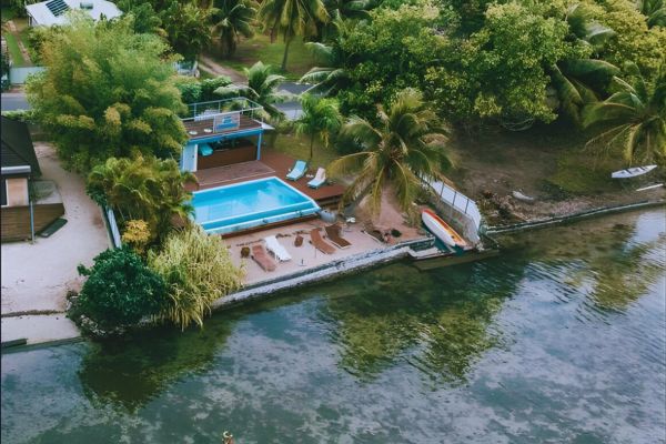 Lagoon Dream Papetoai Moorea - Aerial view of the guesthouse