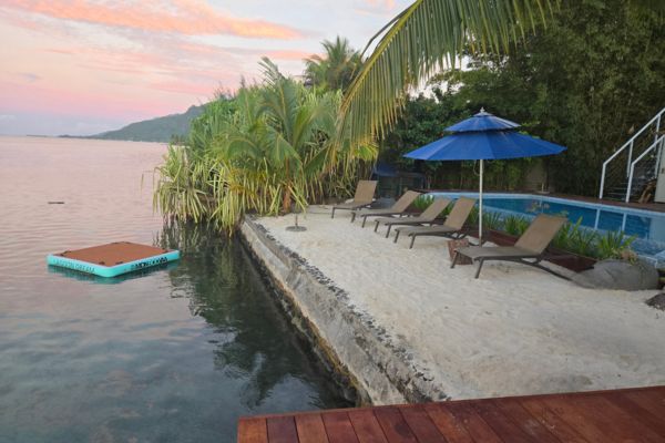 Lagoon Dream Papetoai Moorea -  View Beach access