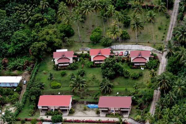 Bora Bora Holiday's Lodge - 