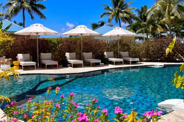 Opoa Beach Hotel - 