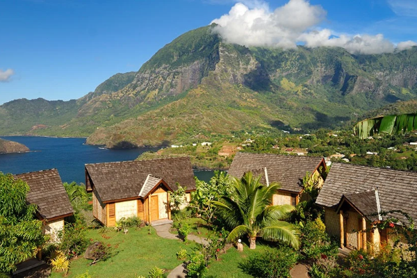 Hiva Oa Hanakee Lodge                                                              - Mountain view