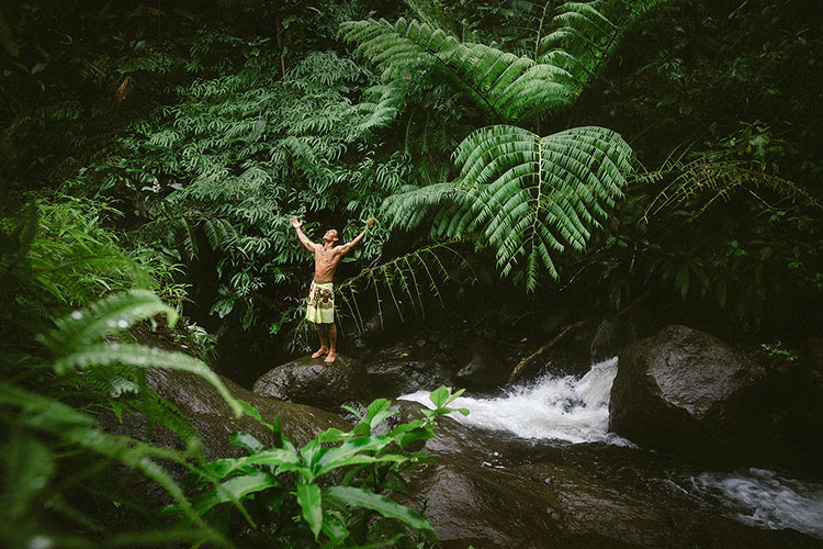 From the Society Islands to the Tuamotu 