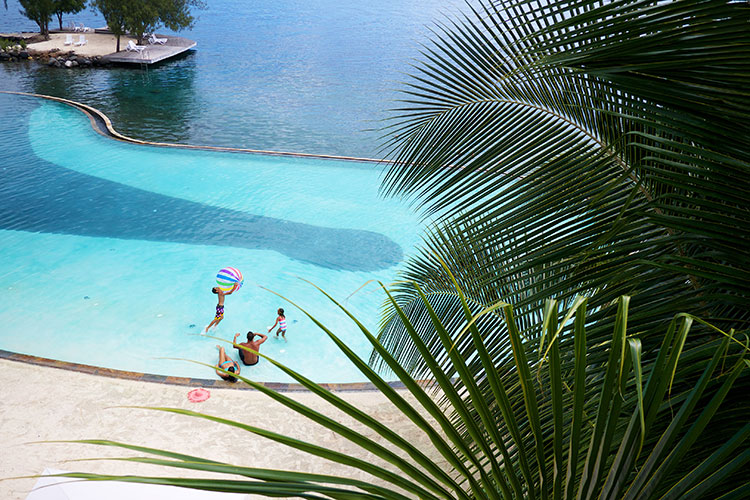 Feti'i, the Polynesian Family - Te Moana Tahiti Resort