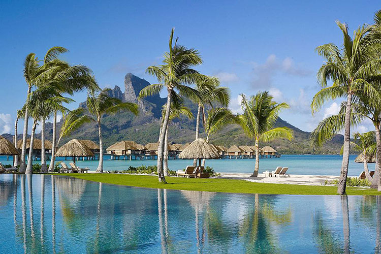 Four Seasons, One endless Summer - Four Seasons Resort Bora Bora