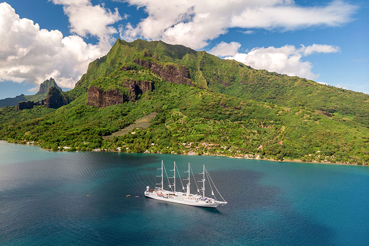 Island Cocoon - Moorea