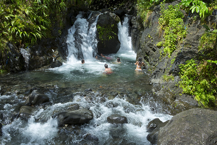 Island Cocoon from London - Tahiti