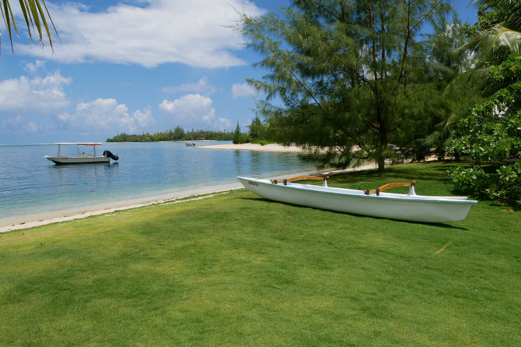 Family Moments and crystal clear Lagoons - Moana Lodge