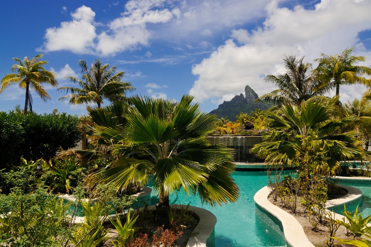 Your Honeymoon at InterContinental Resorts - St Regis Bora Bora