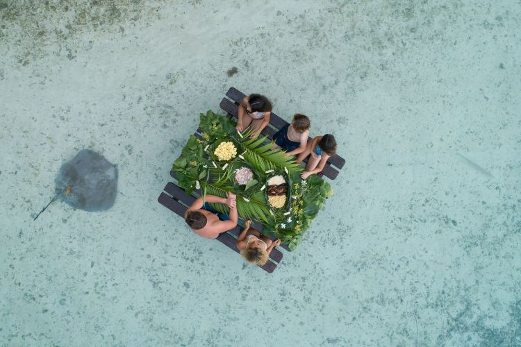 A Family Adventure from Sydney - Moorea