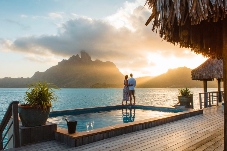 Utmost Treat and Exceptional Settings - St Regis Bora Bora