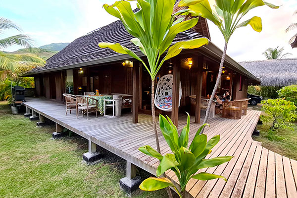 Turquoise Lagoon in Family - Fare Makana by Tahiti Homes