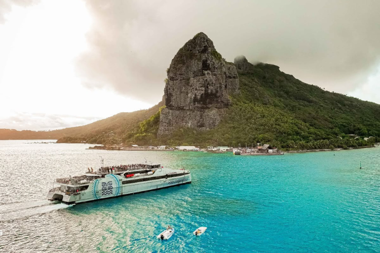 The Raromatai by Sea - 